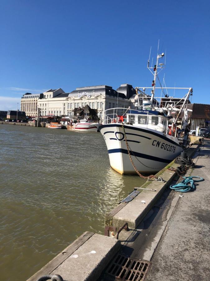 Son Des Mouettes Plage Trouville-sur-Mer Eksteriør bilde